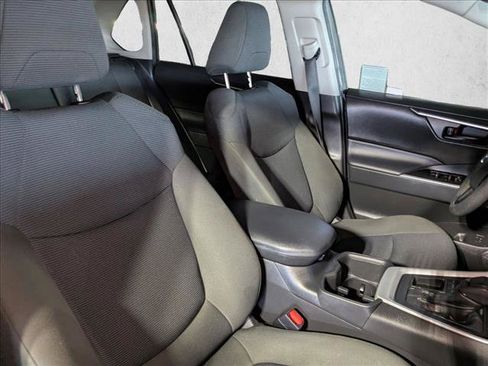 Used 2023 Toyota RAV4 LE FWD image 20