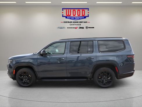 Used 2023 Jeep Wagoneer Series II AWD/4WD image 6