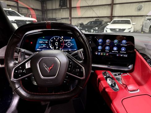 Used 2021 Chevrolet Corvette Stingray Preferred Cpe w/ Z51 Performance Package RWD image 23