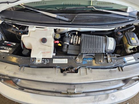 Used 2001 Chevrolet Express 3500 RWD image 11