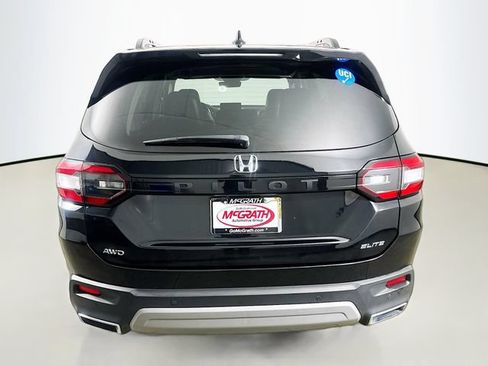 Certified 2023 Honda Pilot Elite image 21