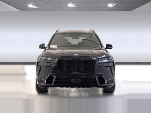Used 2024 BMW X7 xDrive40i w/ M Sport Package AWD/4WD image 5