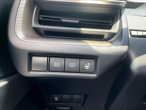 Used 2023 Toyota Prius XLE FWD image 33