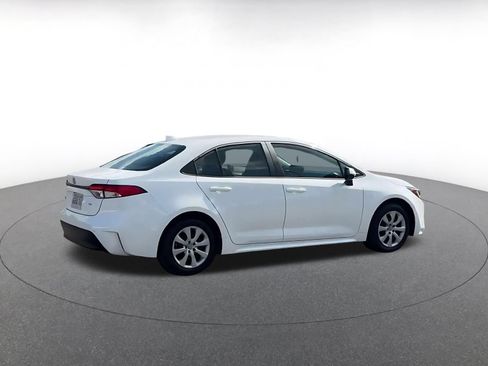 Used 2025 Toyota Corolla LE FWD image 13