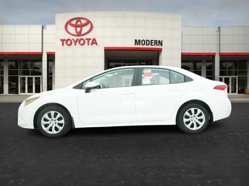 New 2026 Toyota Corolla LE image 10