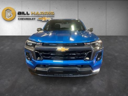 Used 2023 Chevrolet Colorado LT w/ LT Convenience Package III image 8