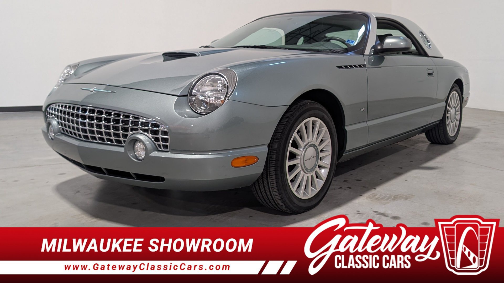 Used 2004 Ford Thunderbird Pacific Coast RWD image 1