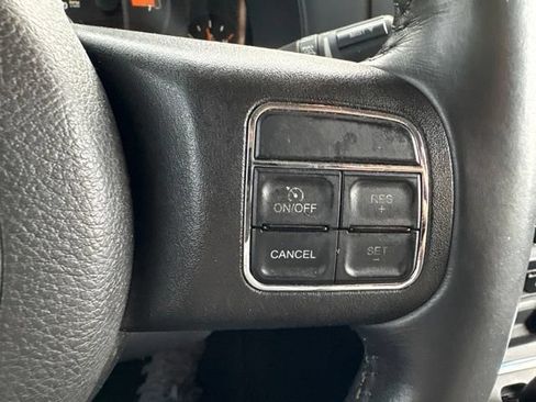 Used 2014 Jeep Patriot Latitude AWD/4WD image 23