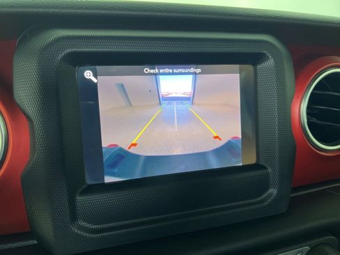 Used 2021 Jeep Gladiator Rubicon w/ Trailer Tow Package image 13