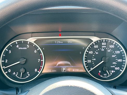 Used 2024 Nissan Sentra SV image 18