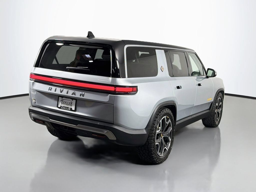 Used 2024 Rivian R1S Adventure Quad AWD/4WD image 7