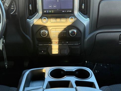 Used 2019 GMC Sierra 1500 SLE image 16