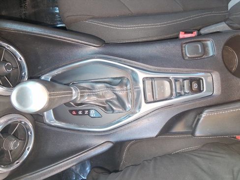 Used 2016 Chevrolet Camaro LT w/ Technology Package image 18