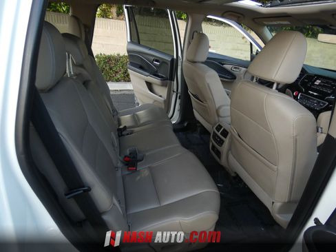Used 2019 Honda Pilot Touring image 37