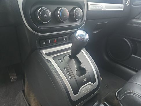 Used 2017 Jeep Compass High Altitude image 23