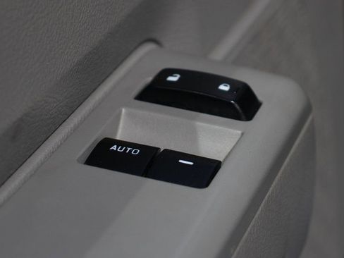 Used 2023 Ford E-450 and Econoline 450 Super Duty w/ Power Windows & Locks Group RWD image 20