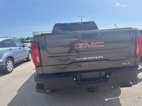 Used 2019 GMC Sierra 1500 SLT w/ SLT Premium Plus Package AWD/4WD image 5