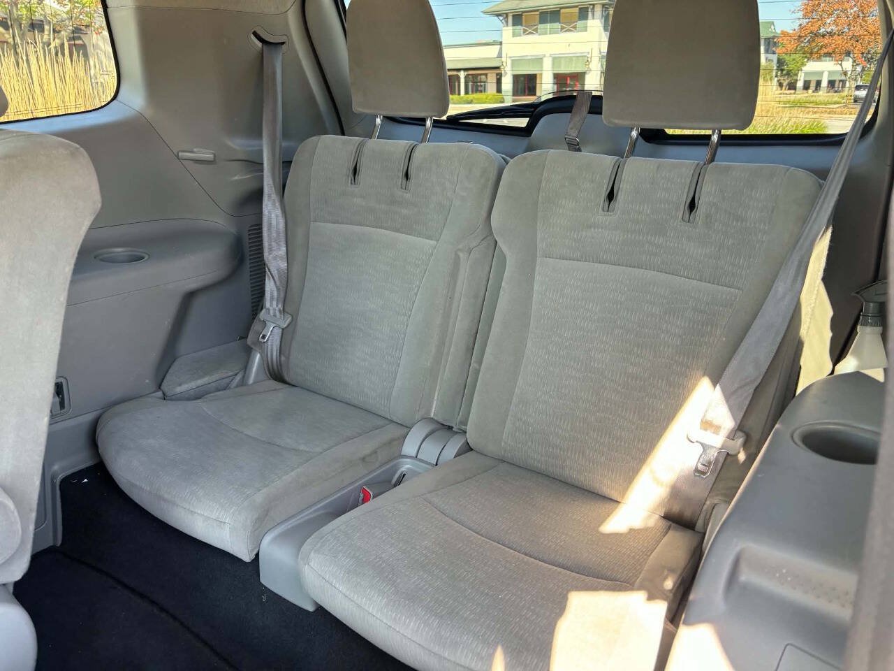 Used 2012 Toyota Highlander 4WD w/ Tech Pkg image 12