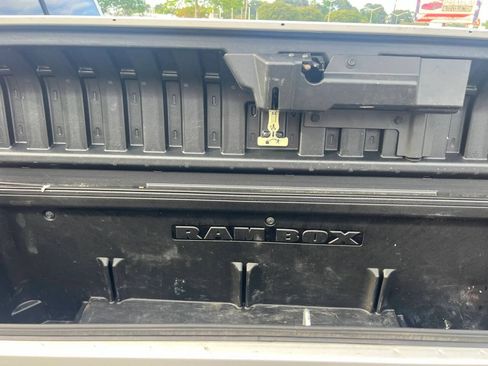 Used 2015 RAM 1500 Rebel AWD/4WD image 9