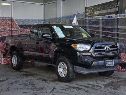 Certified 2017 Toyota Tacoma SR w/ SR Convenience Package