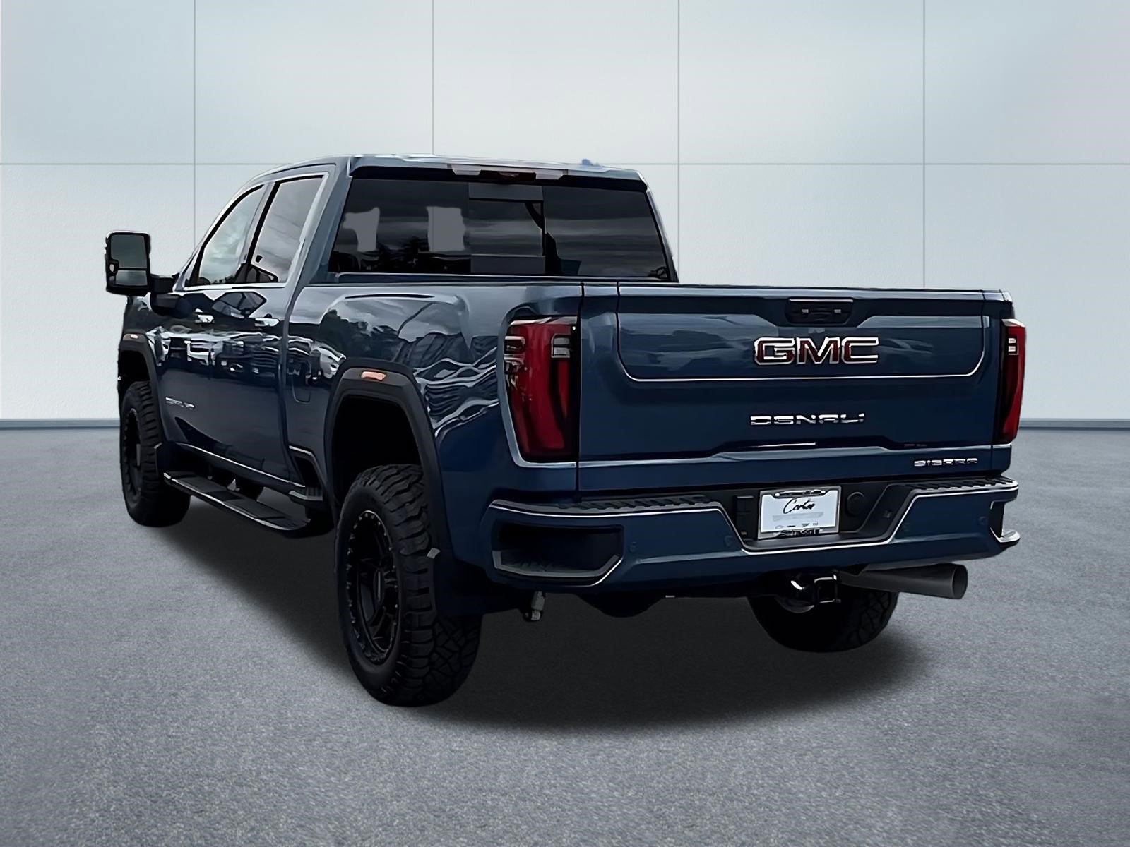 Used 2026 GMC Sierra 3500 Denali w/ Denali Reserve Package AWD/4WD image 4