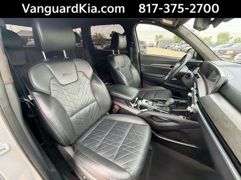 Certified 2025 Kia Telluride SX Prestige X-Line AWD/4WD image 28
