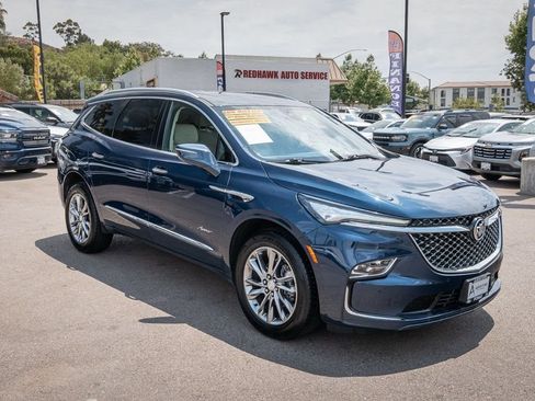 Used 2022 Buick Enclave Avenir w/ Avenir Technology Package AWD/4WD image 4