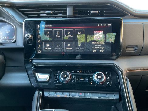 Used 2023 GMC Sierra 1500 AT4 w/ Technology Package image 12