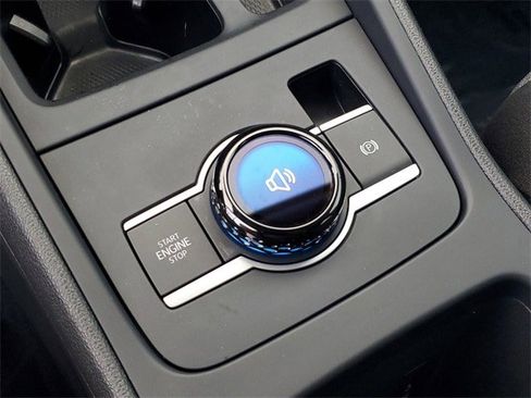 Certified 2025 Volkswagen Tiguan S image 23