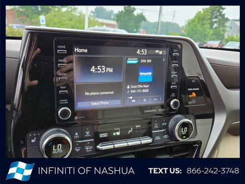 Used 2020 Toyota Highlander XLE AWD/4WD image 26