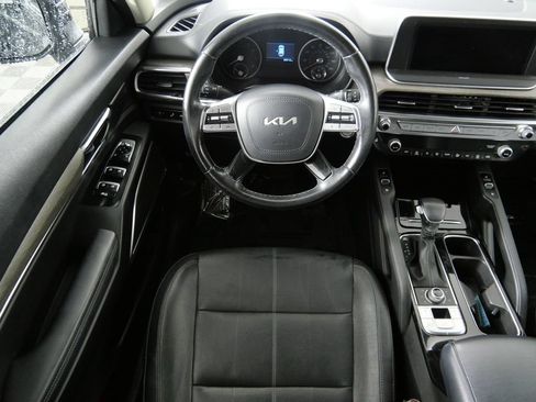 Used 2022 Kia Telluride EX w/ EX Premium Package AWD/4WD image 19