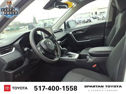 Used 2025 Toyota RAV4 XLE image 13