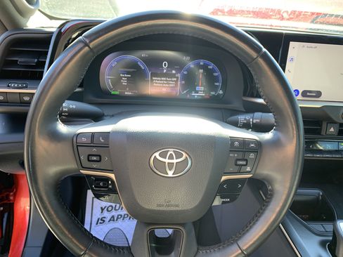 Used 2023 Toyota Crown image 19