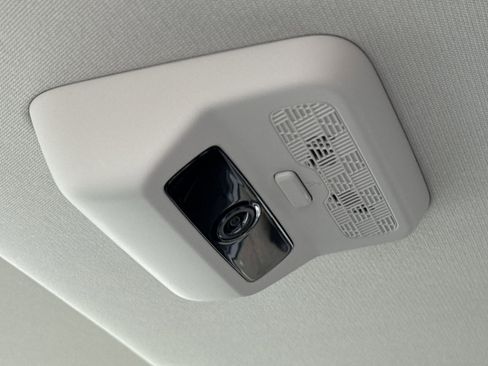 New 2026 Kia Carnival SX w/ SX Dark Edition Package FWD image 39