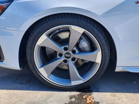 Used 2021 Audi A4 2.0T Premium Plus w/ Premium Plus Package image 9