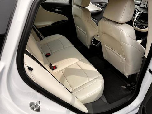 Used 2023 Chevrolet Malibu LT image 13