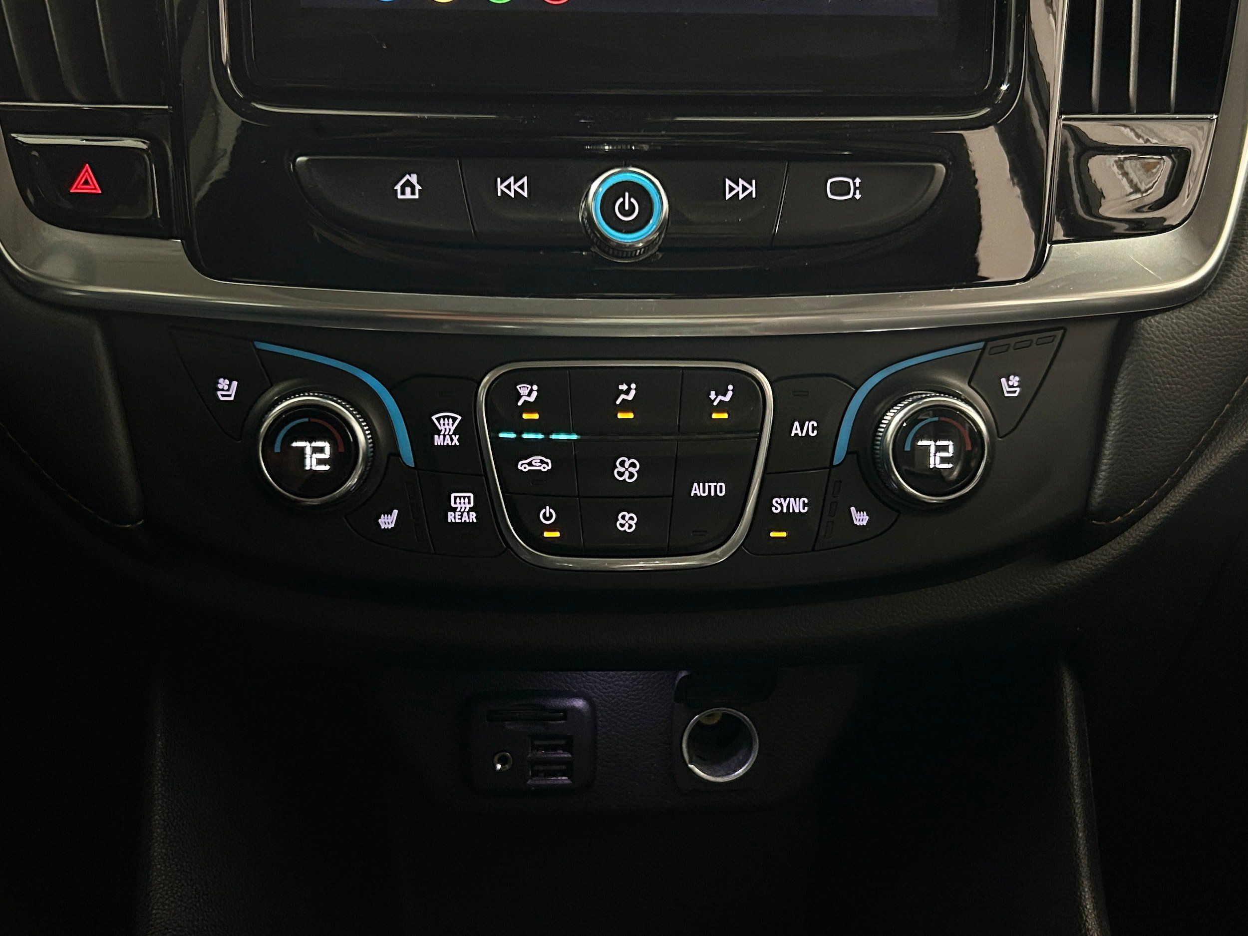 Used 2021 Chevrolet Traverse Premier w/ Redline Edition AWD/4WD image 10
