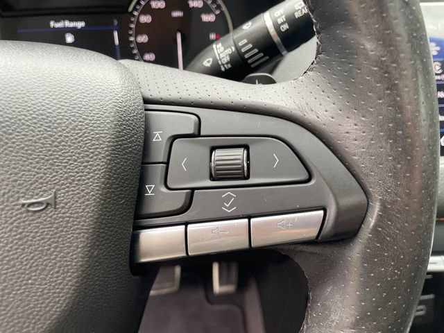 Used 2023 Cadillac XT4 Sport w/ Cold Weather Package AWD/4WD image 32