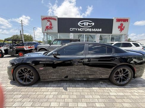 Used 2021 Dodge Charger Scat Pack w/ Plus Group RWD image 4
