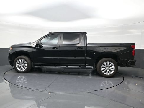Used 2021 Chevrolet Silverado 1500 Custom RWD image 2
