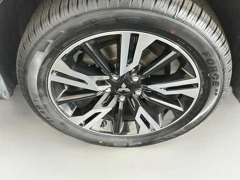 Used 2024 Mitsubishi Eclipse Cross SE AWD/4WD image 11