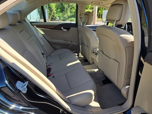 Used 2010 Mercedes-Benz C 350 Sport image 24