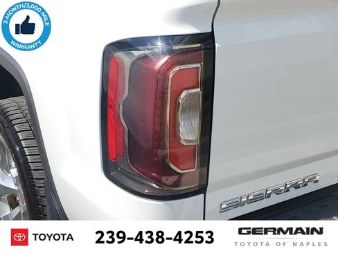 Used 2018 GMC Sierra 1500 SLT w/ SLT Premium Package image 16