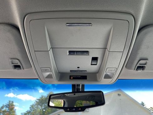 Used 2018 Chevrolet Silverado 1500 LTZ image 39