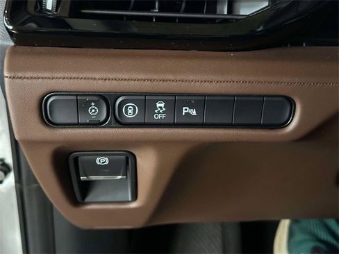 Used 2023 Acura MDX SH-AWD w/ Technology Package image 20