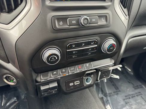 Certified 2024 Chevrolet Silverado 1500 Custom AWD/4WD image 19