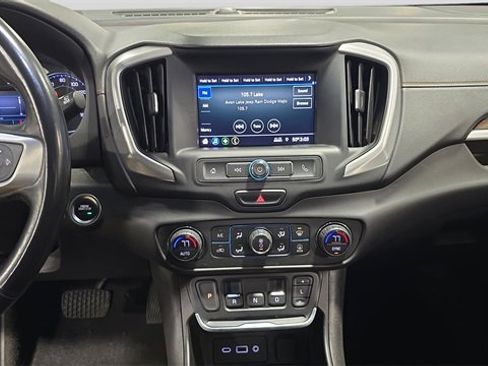 Used 2020 GMC Terrain SLE w/ Driver Convenience Package image 21