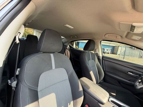 Used 2024 Nissan Sentra SV FWD image 27