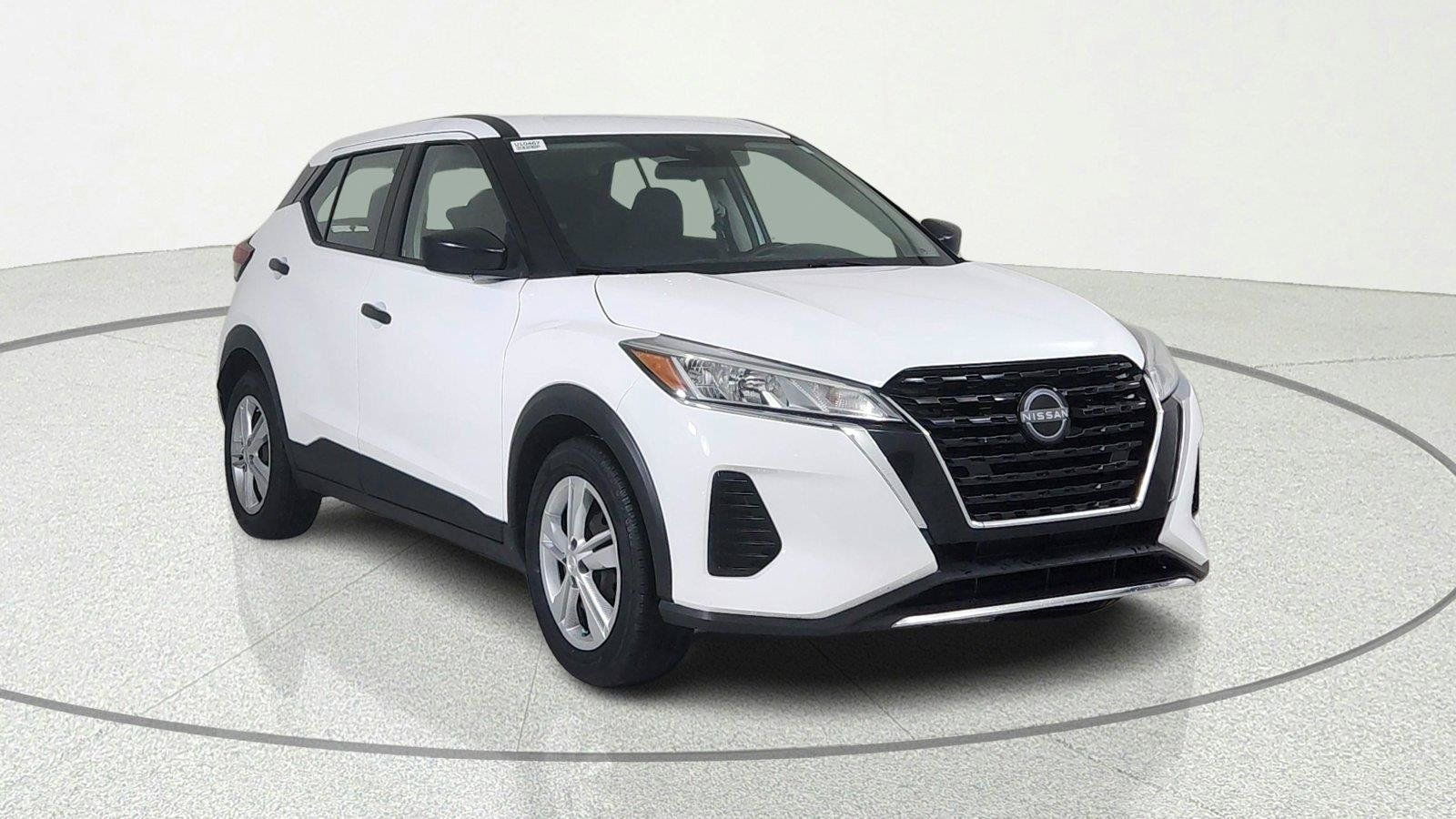 Used 2022 Nissan Kicks S FWD image 1