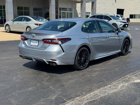 Used 2024 Toyota Camry XSE FWD image 3
